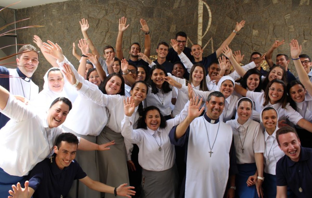 XXIV Dia Mundial da Vida Consagrada: Igreja pede orações por consagrados em missão