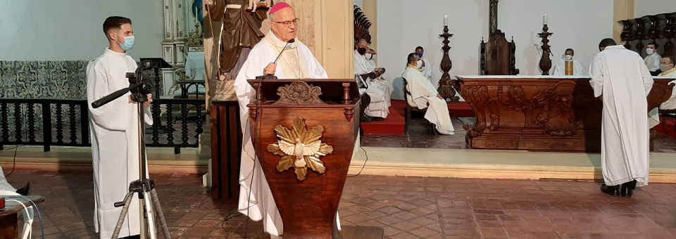 Paróquias e Comunidades à luz da “Lumen Gentium” - Arquidiocese de Vitória