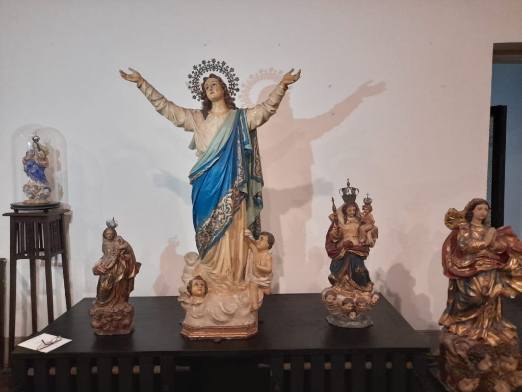 Museu de Arte Sacra abre exposição com imagens centenárias de artistas