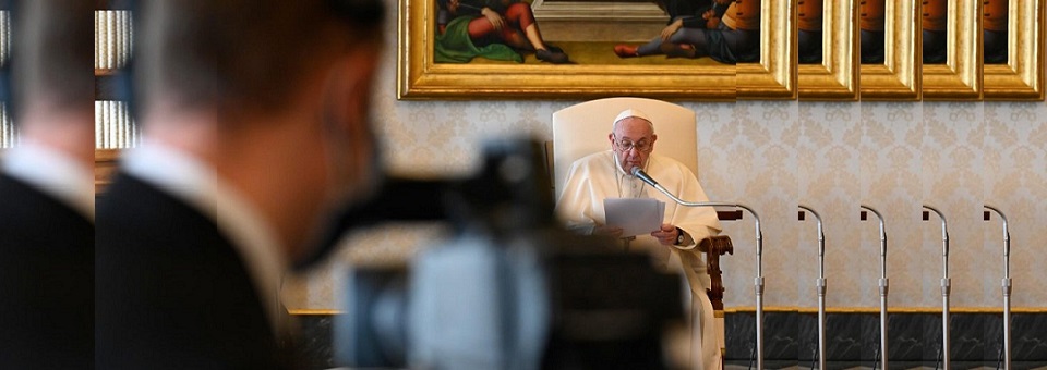 Francisco: o povo iraquiano tem o direito de viver em paz