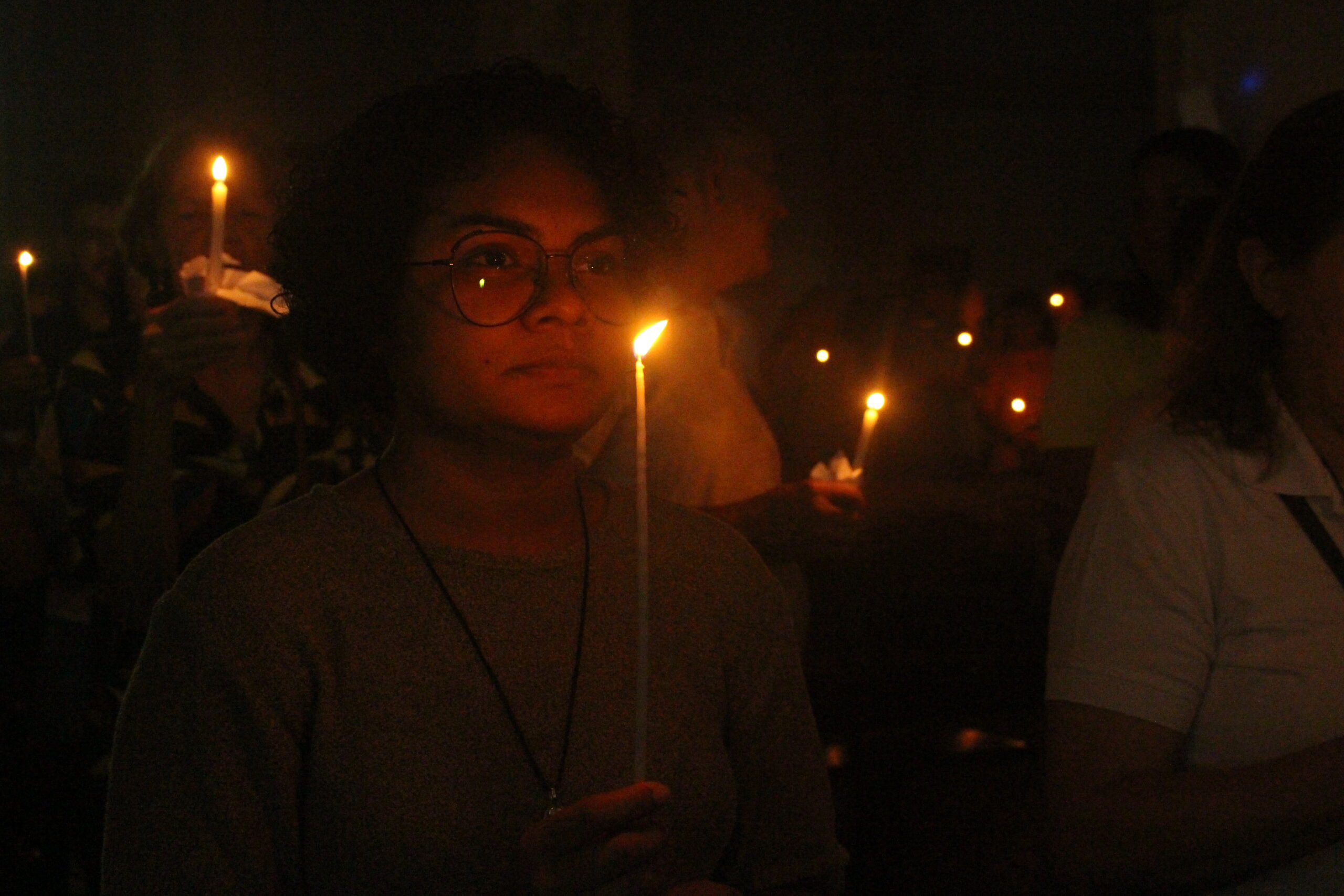 Dom Fernando Saburido celebra Vigília Pascal na Catedral de Olinda