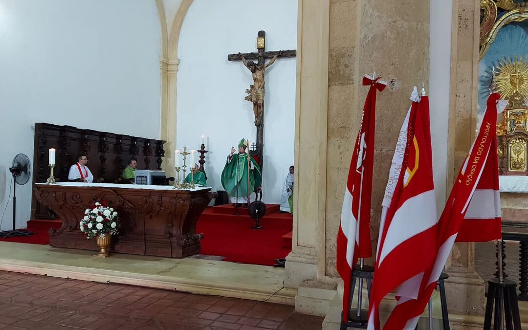 Dom Paulo Jackson atualiza texto de dom Vital e renova consagração da Arquidiocese de Olinda e Recife ao Sagrado Coração de Jesus