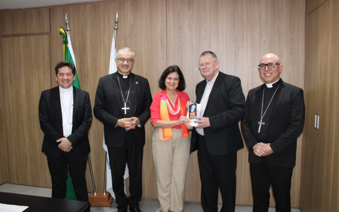 Presidência da CNBB é recebida em audiência com ministra da Saúde