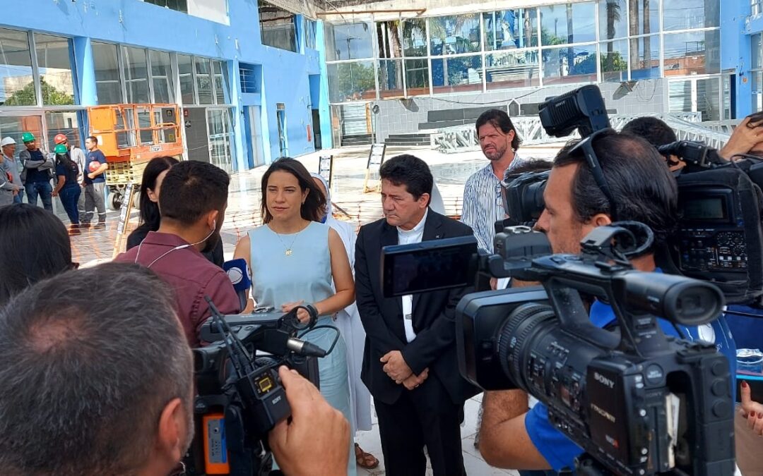 Dom Paulo Jackson acompanha primeiro dia das obras de recuperação do Santuário do Morro da Conceição