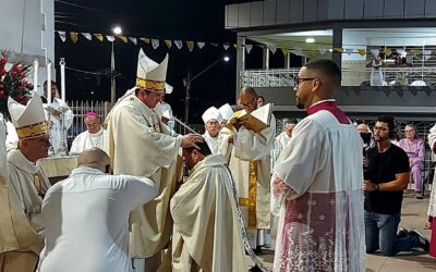 Ordenação episcopal: homilia de Dom Paulo Jackson e mensagem de Dom Josivaldo Bezerra