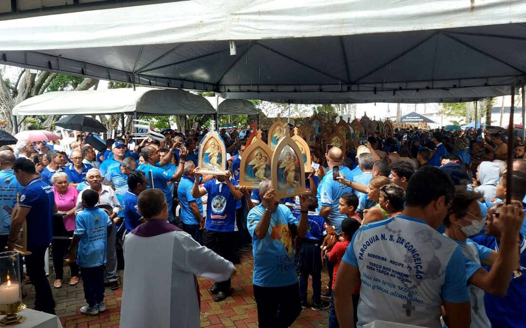 Cinco mil homens participam da 3ª Romaria do Terço dos Homens do Regional Nordeste 2